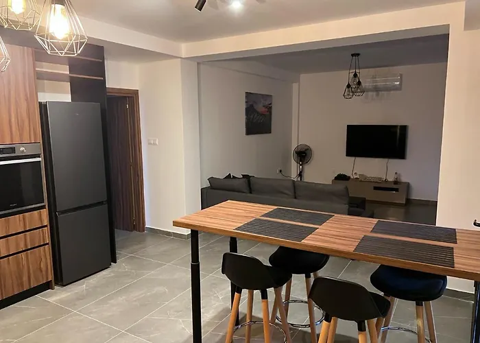 Maria\'S Apartments 1